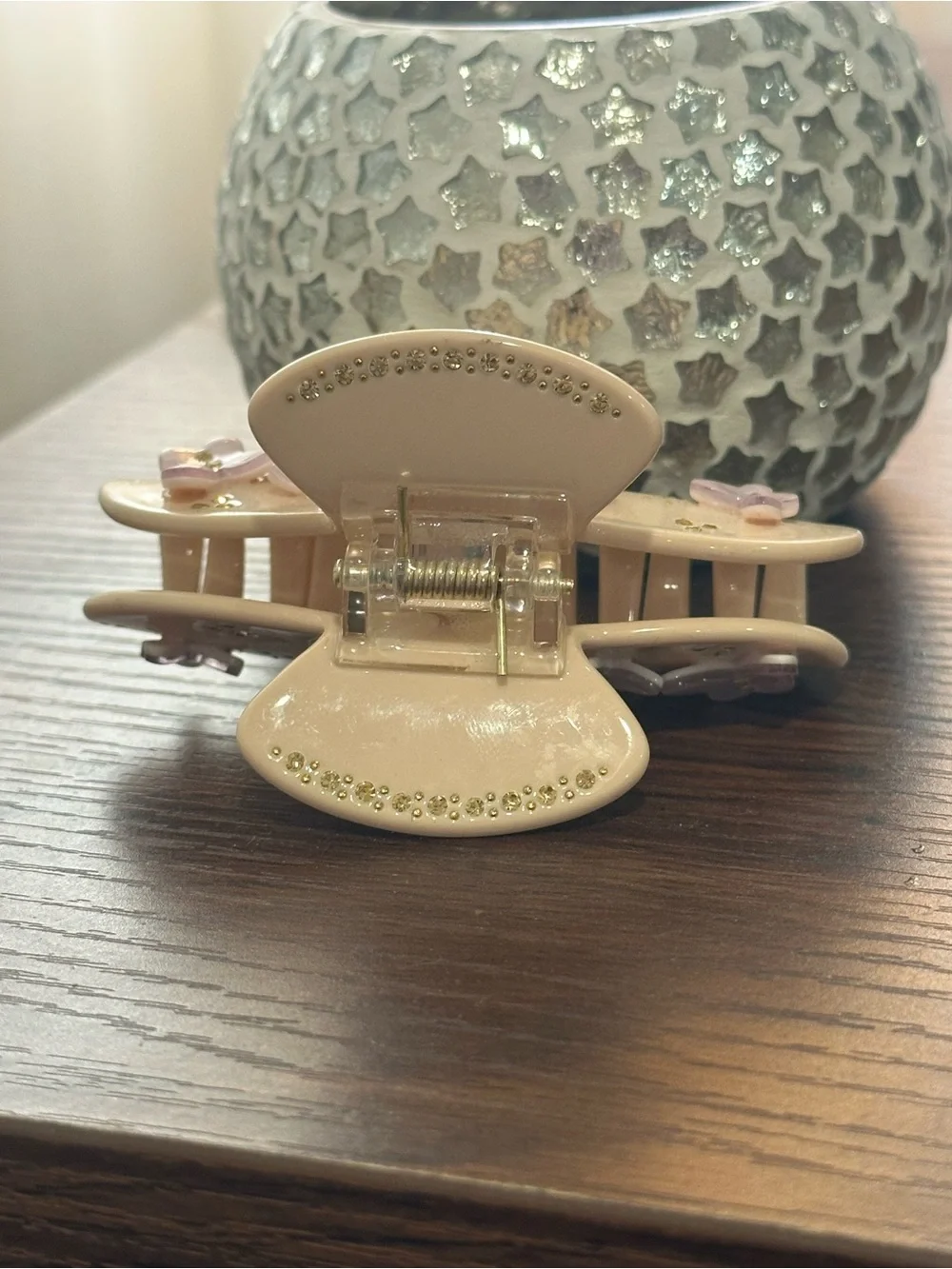 Emi Jay Beige Hair Claw Clip